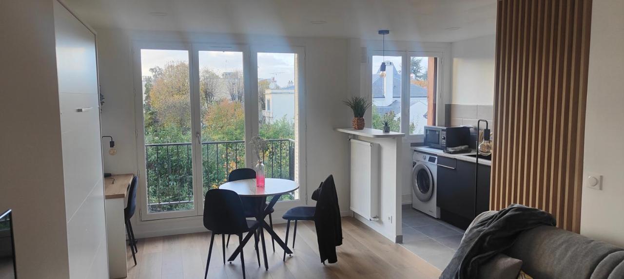 Grand Studio Proche De Paris Сен-Мор-де-Фоссе Экстерьер фото